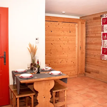 6 Pers Avec Balcon, Les De Praroustan, Pra Loup 1500 - Fr-1-504-135